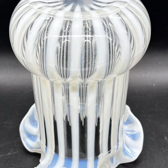 Northwood White Opalescent Glass Venetian Stripe Celery Vase Vintage Antique - Picture 5 of 5